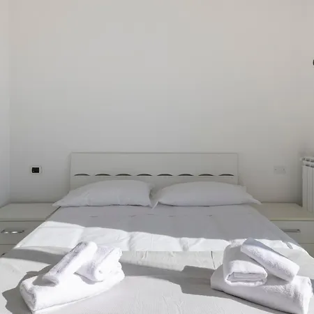 Appartement Hostdomus - Turtle House Borgio Verezzi